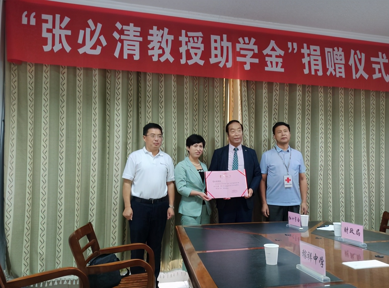 大医精诚写大爱，张必清教授仁心仁术铸就中医药精神丰碑