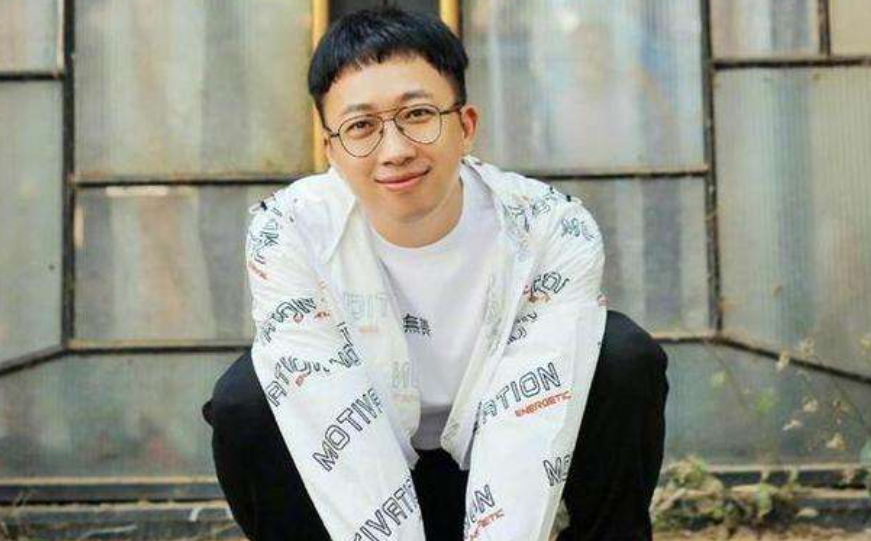 “做过于正经纪人，是我的职业污点”，穆小勇和于正有什么恩怨？