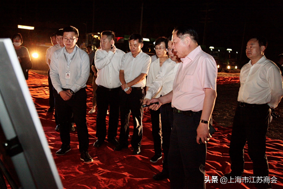上海市委常委、统战部部长郑钢淼调研喀什月星上海城