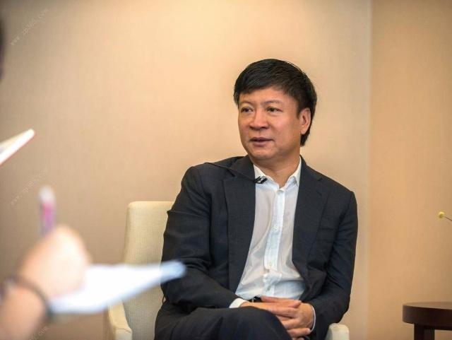 清华高材生，因意外被捕入狱！如今身价700亿，