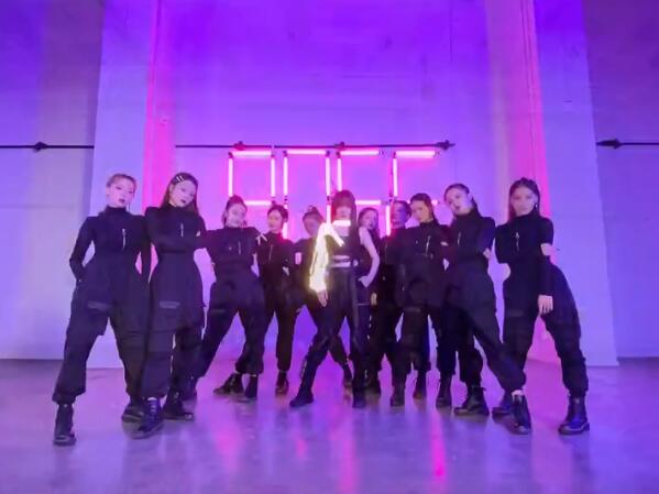 李小璐2020年终笔记，晒父母和女儿，秀闺蜜，只字不提贾乃亮