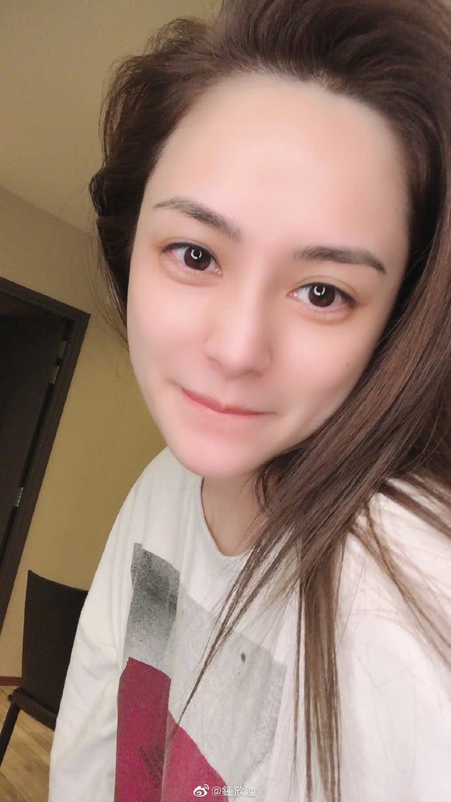 陈赫直播带货消息满天飞，李小璐被禁播，娱乐