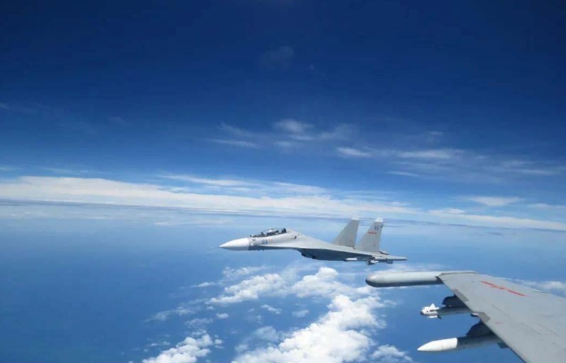 蔡英文划下红线：台岛周边12海里是摧毁区，解放军战机进入就击落