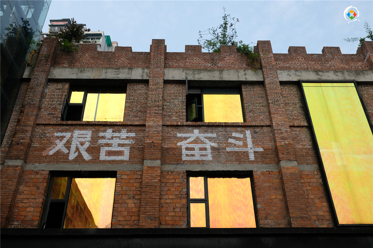 重庆人什么时候买第一套刚需房？不到30岁，新一线城市中最早