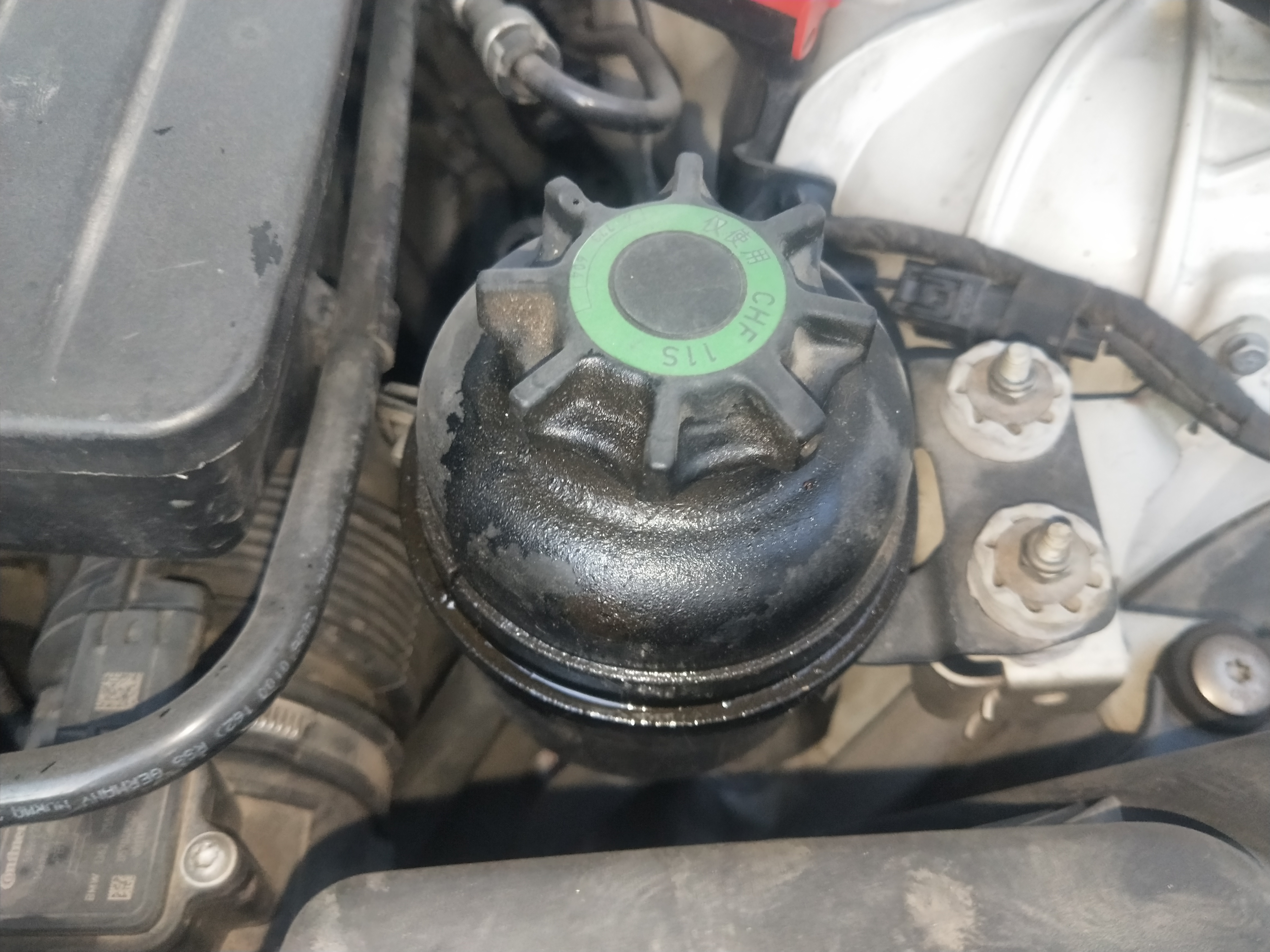 图片[13]_宝马发动机漏油维修 不是所有的漏油就叫通病_5a汽车网