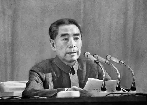 1955年粟裕调空军入闽，伟人在杭州听闻大怒：谁做的决定