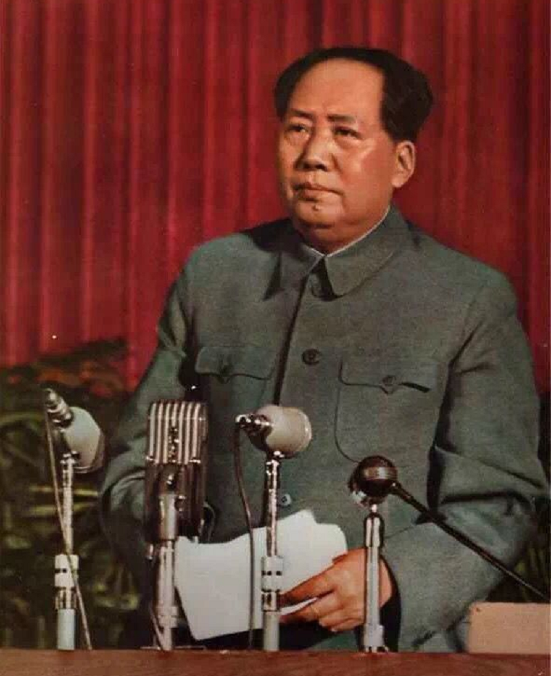 毛主席1959年宴请乡亲，未见堂弟主席连发三问，当地干部：他是富农