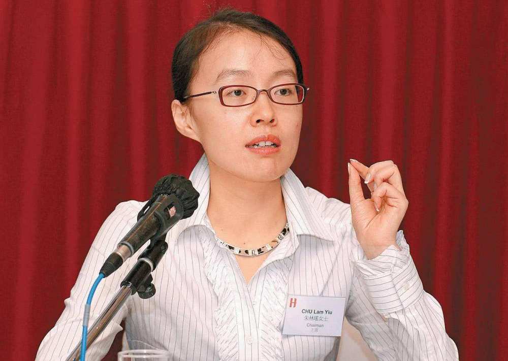西藏女首富出现：白手起家创业，还嫁给香港神秘富豪，身价201亿