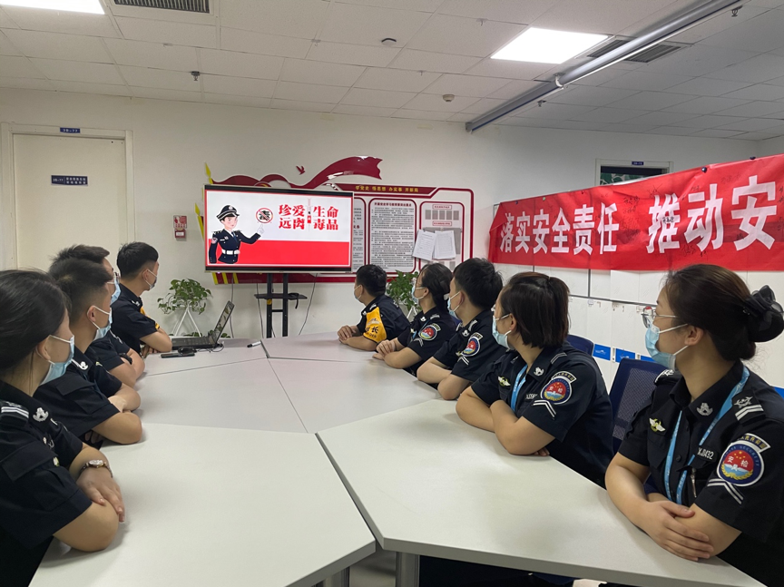 乌鲁木齐国际机场分公司安全检查总站积极开展禁毒宣教活动