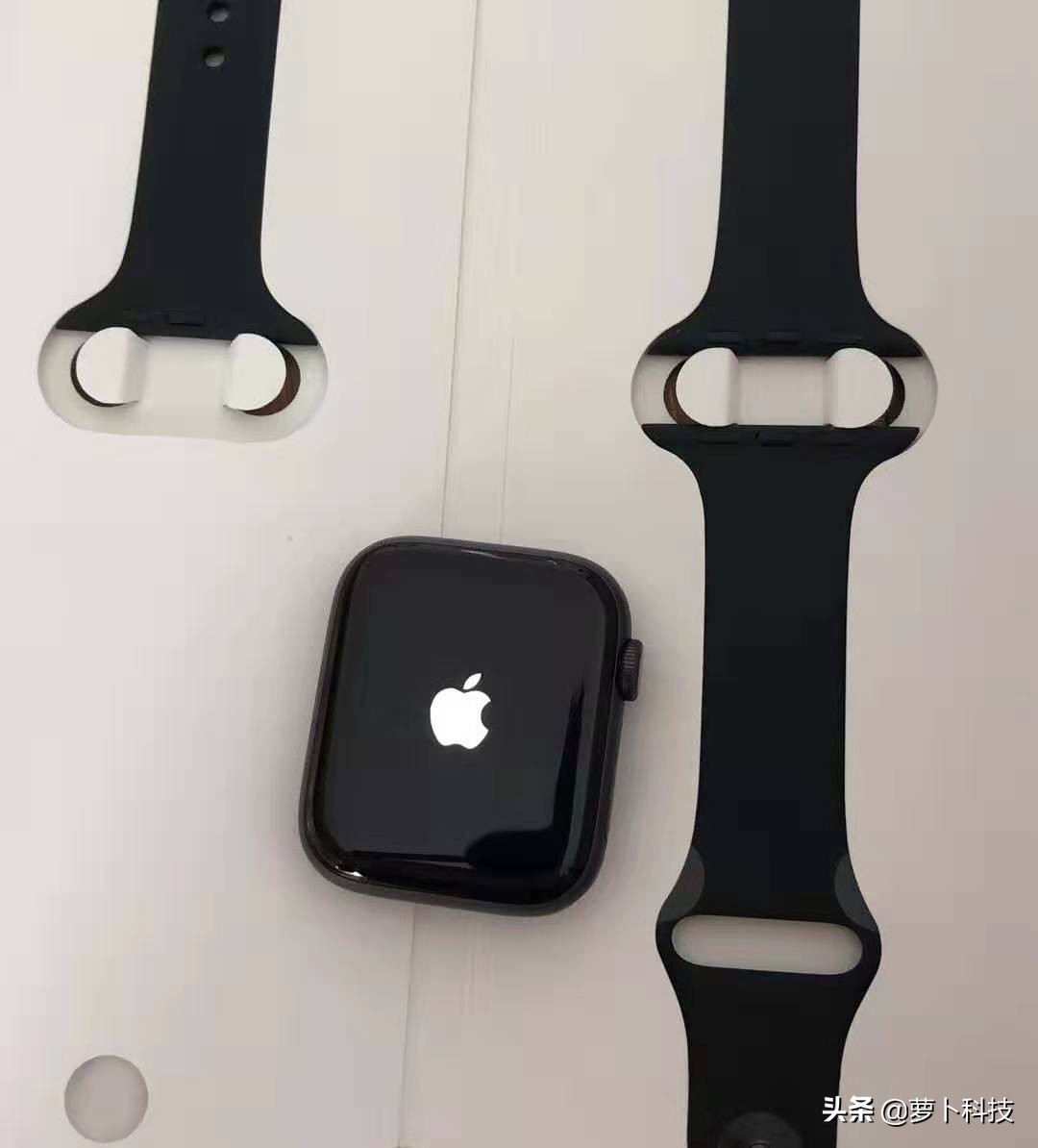  Apple Watch 4智能手环，爆火这么多年，原因都会这