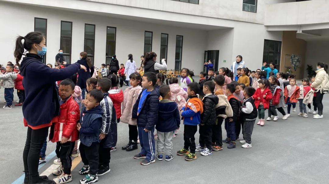 防祸于未萌，图患于将来丨天府新区元音幼儿园防踩踏安全演练活动