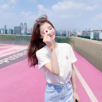 女人发抖音最火的句子 高级有质感的句子图片