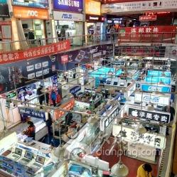 为什么在日本是实体店干掉电商，在中国是电商干掉实体店？