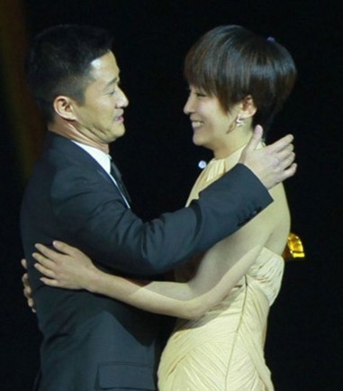 硬汉吴京的蜜糖婚姻：20亿身价背后，是妻子谢楠的一句“我养你”