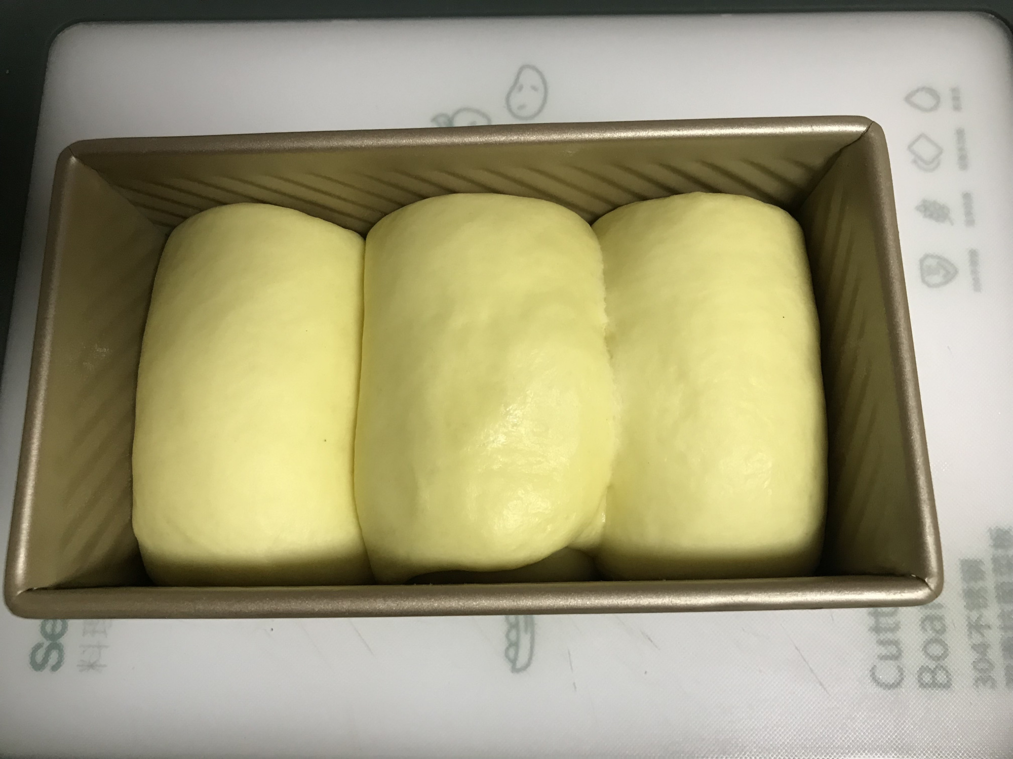 用过就会上瘾的面包方子，风味独特，蓬松暄软，细腻拉丝，零失败