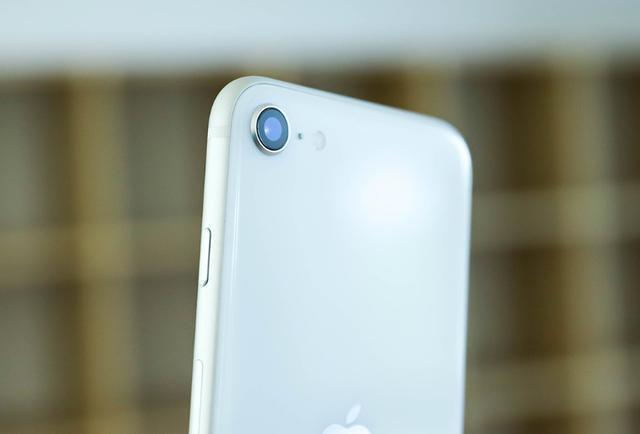 128GB+A13+IP68，发布不到九个月如今加速退场