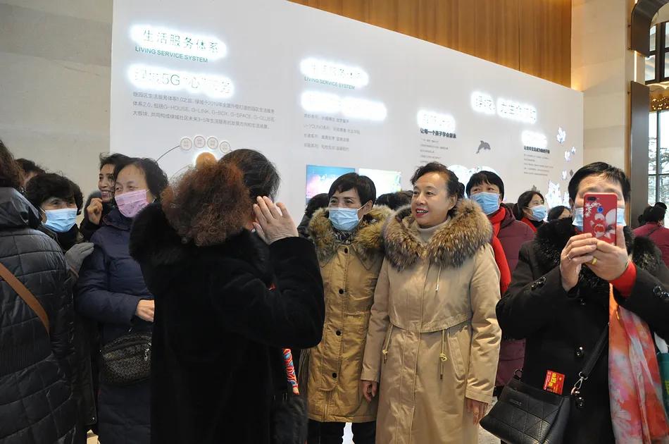 天水伏羲故里國學院走進“奧特萊斯綠城”感受中式合院的典雅之美