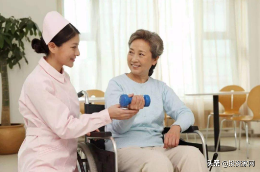延迟退休即将到来？有专家表示，延迟10年，养老金增加上万亿