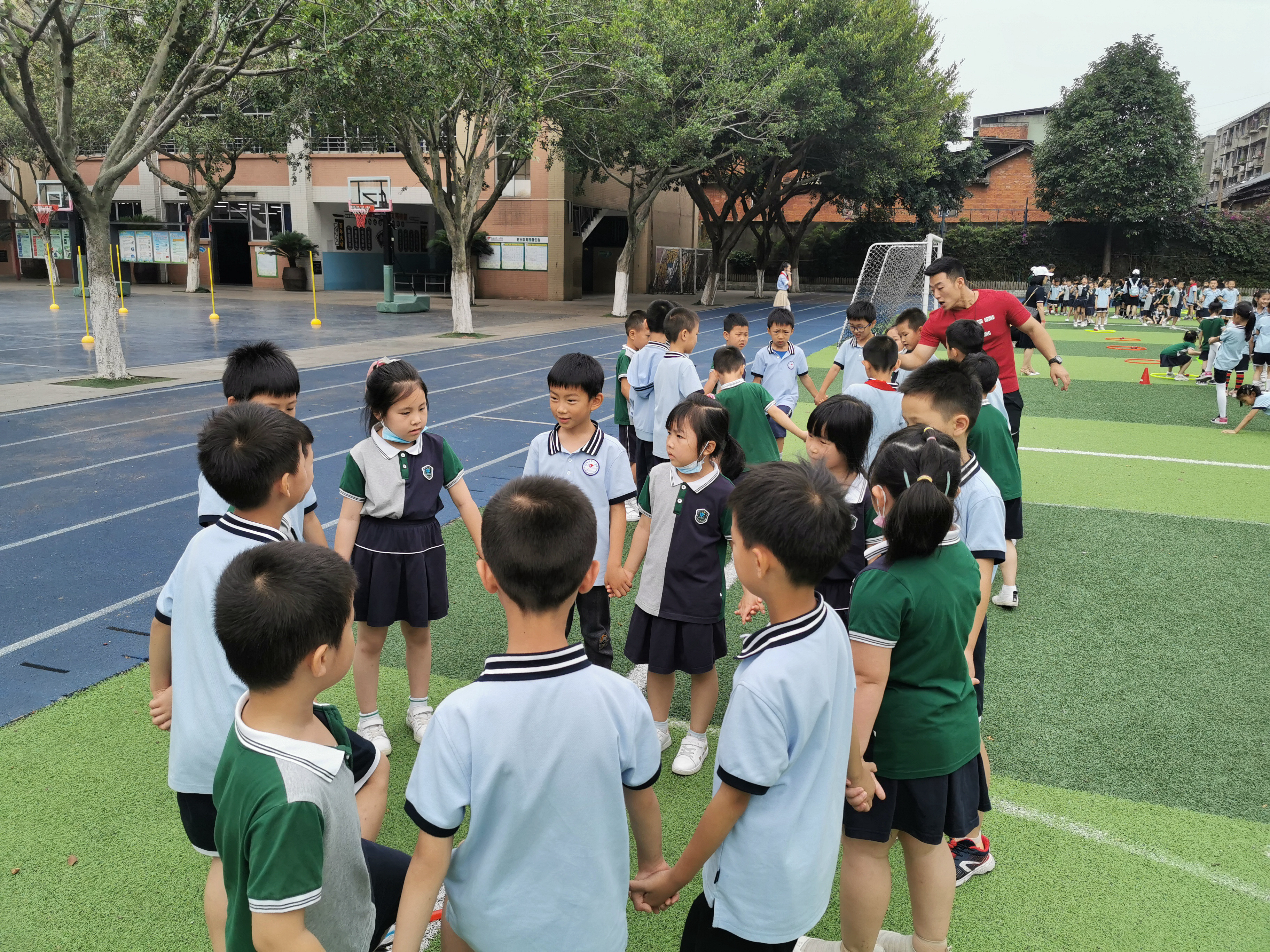 德阳市第一幼儿园科学幼小衔接之走进德阳市第一小学校