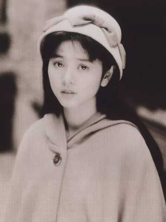 玉女叶蕴仪：被称可爱教主，被前夫曝“需求旺