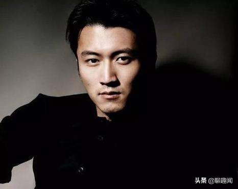 聊趣闻：王菲庆生微醉，霞飞双颊倚靠男友人怀