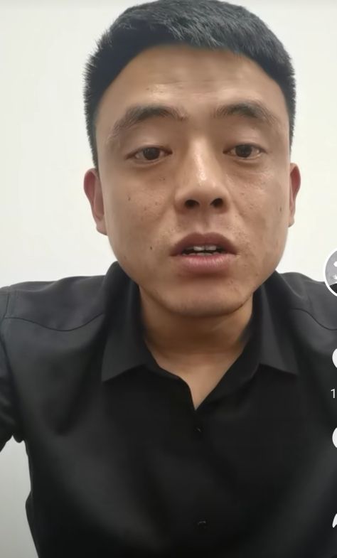 讲述铁山靠最新消息，不开播原因，名字后面的“靠家军”已去掉
