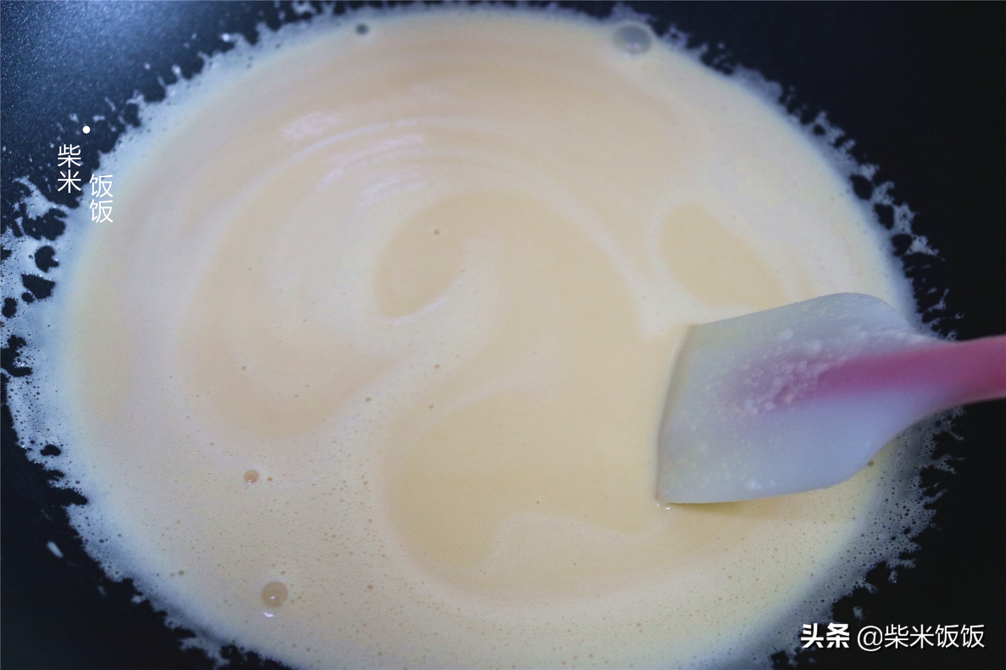 中秋节月饼，不用烤箱也能做，蒸一蒸，细腻滋润更好吃