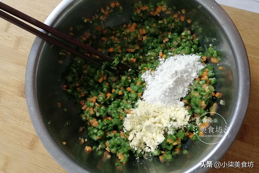 图片[9]-豆角新吃法 放一个鸡蛋 不炸也不炒 15分钟一大锅 全家吃不够-起舞食谱网