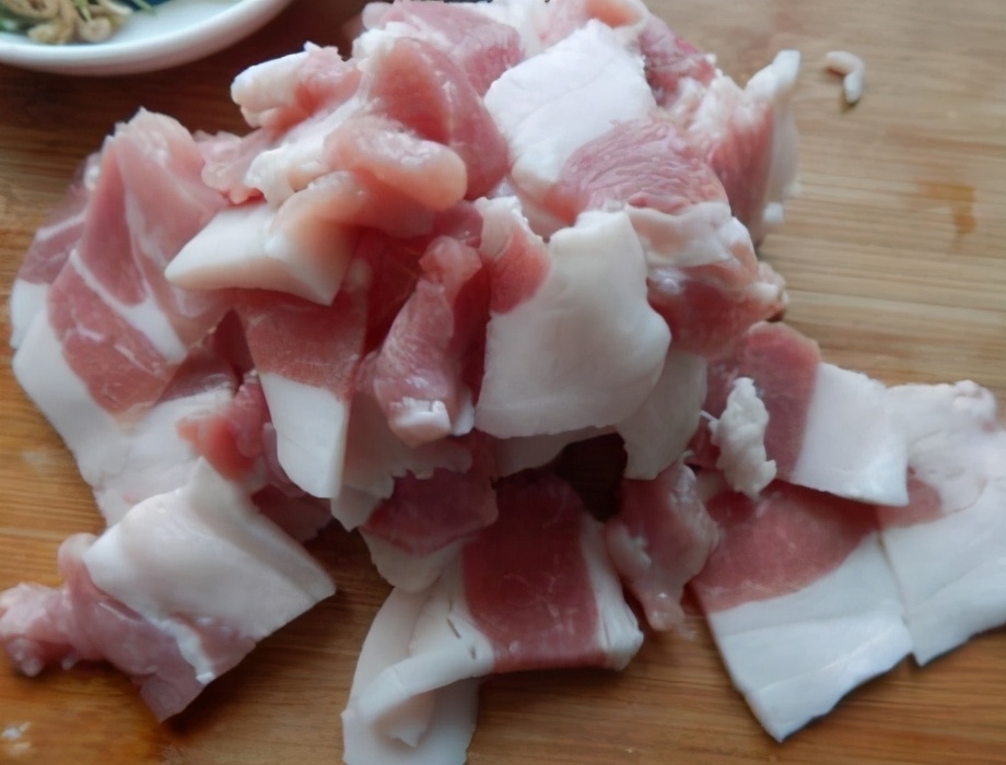 图片[3]-杏鲍菇炒肉的做法 掌握3个细节 杏鲍菇香软滑嫩 香味足-起舞食谱网