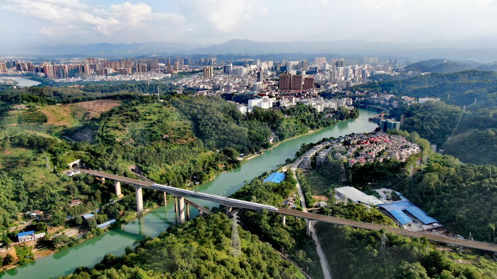 十四五第一年，百色市民期待百兴高铁早日开建 十四,四五,第一,一年,百色