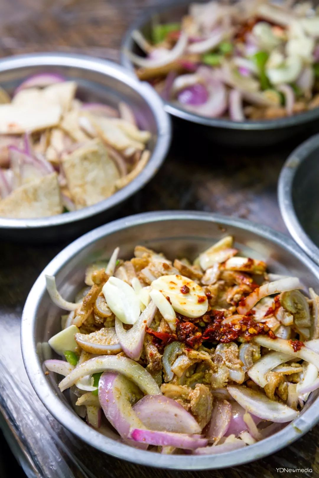 走进深夜的武汉南湖，只想说腐败至极