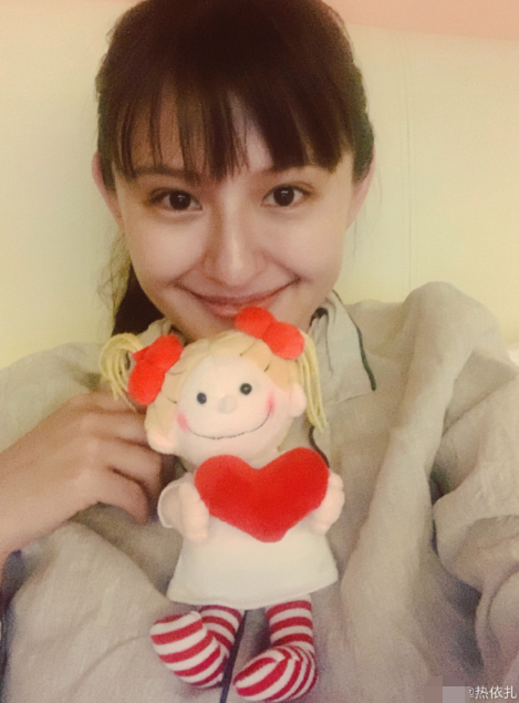 学生被体罚吐血造假，《甄嬛传》演员热依扎回