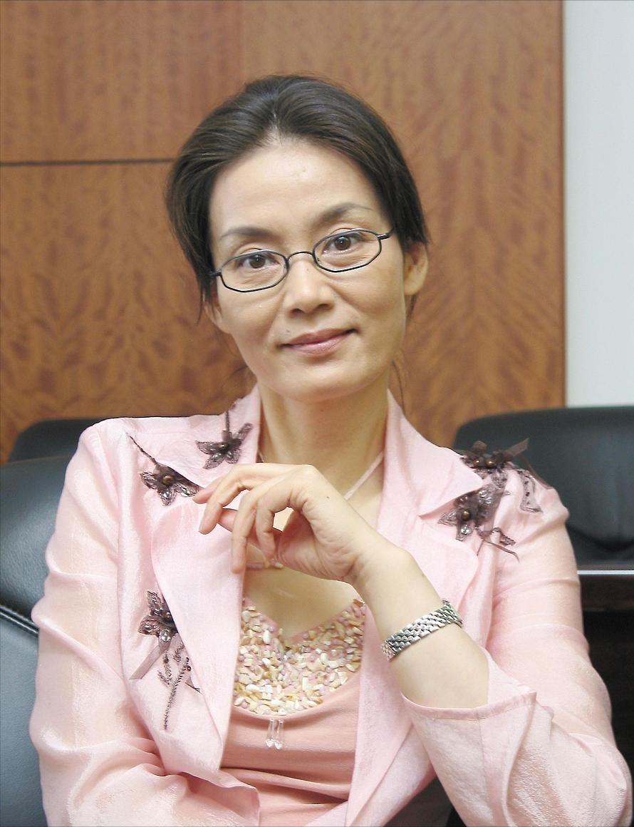 自然老去的10位女星，有人称霸影坛，有人早早退