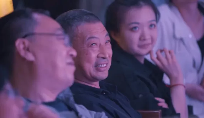 “我有病，但我不要同情！”脑瘫男孩上《脱口秀大会》，获4爆灯