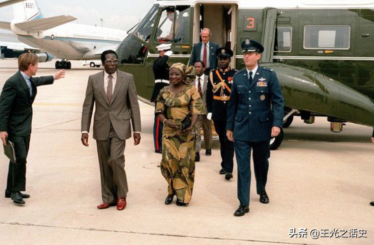 作为非洲的另一个南非，津巴布韦真的是被黑人