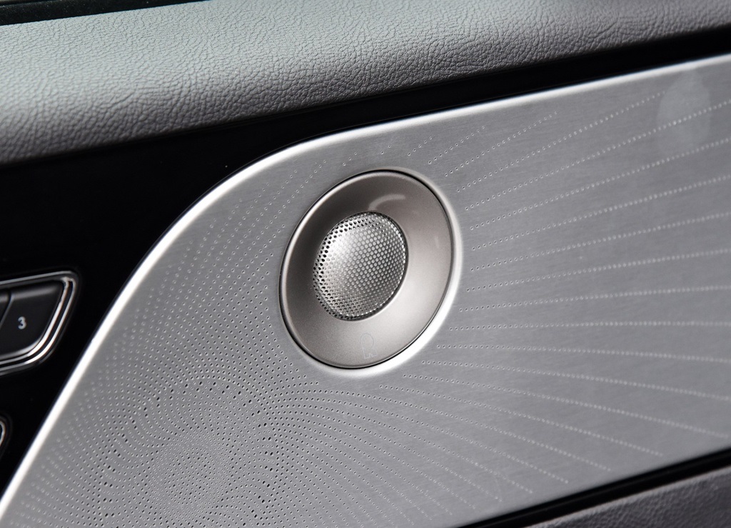 车长5.08米！全系V6发动机，50.98万起售，林肯飞行家到底如何？