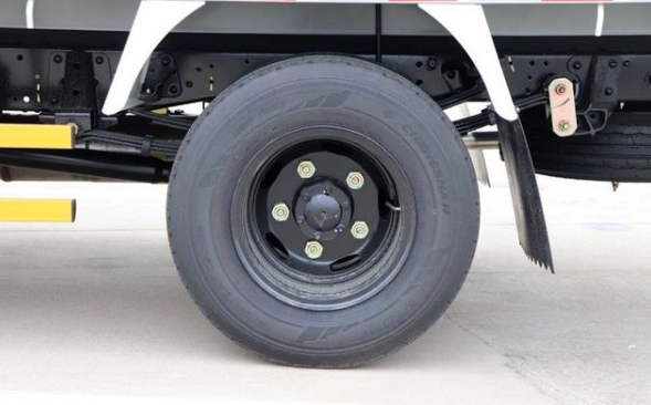 强动力、装载多、驾驶灵活，城市运输还得看顺