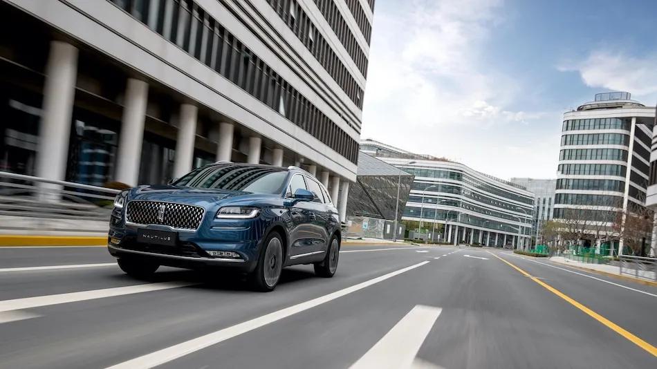 林肯航海家对比沃尔沃XC60，30多万的豪华中型SUV选谁？