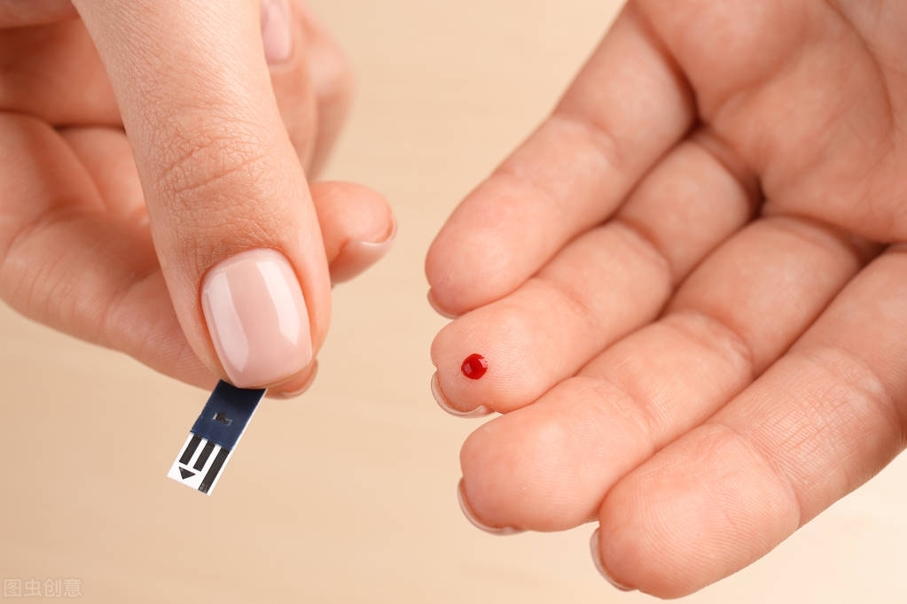 48岁男性，脑梗3次，因心肌梗死再次住院。医生