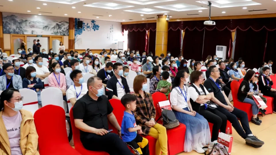 北京東方紅學(xué)校怎么樣?校園開(kāi)放日收獲贊(圖2) 北京東方紅學(xué)校怎么樣?校園開(kāi)放日收獲贊(圖2)