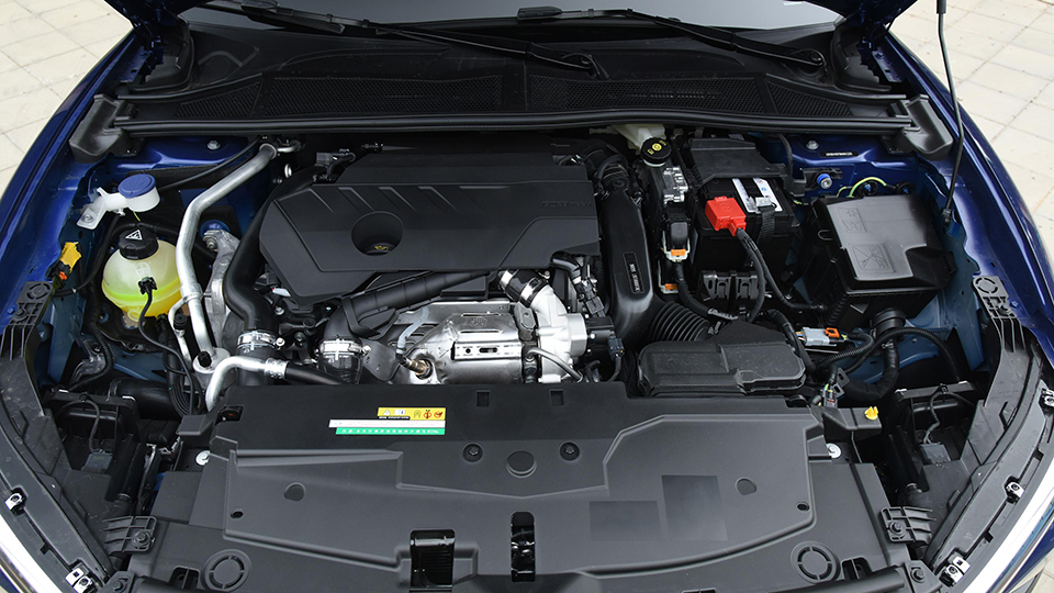 中配决定销量，凡尔赛C5 X价格猜想+购车手册