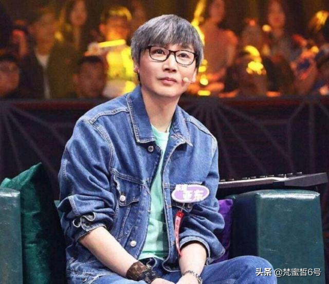 高圆圆小学证件照曝光，被夸是小学班花，但女神写情书也被拒