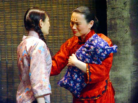 回顾天津人艺演绎经典《日出》（图）