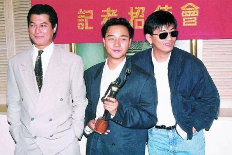 1994年，張衛(wèi)健舔了腳底板也沒能贏周星馳，害慘了鄧光榮