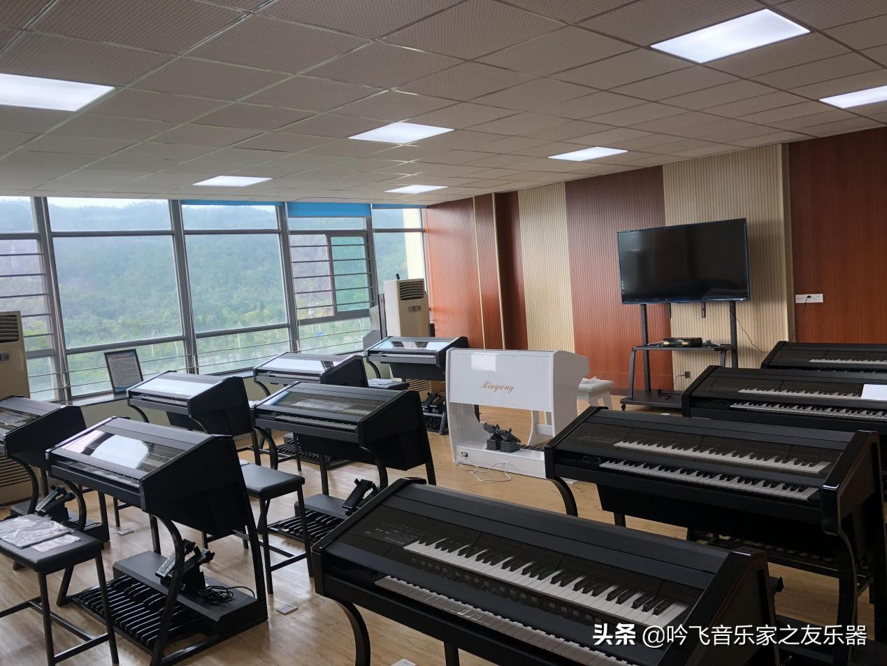 吟飛電子管風(fēng)琴音樂教室 | 智能教學(xué)，輕松學(xué)琴