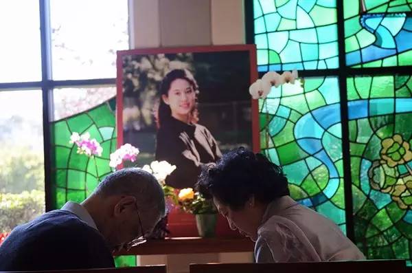 首次向全世界揭露“南京大屠杀暴行”的华裔女作家张纯如自杀之谜