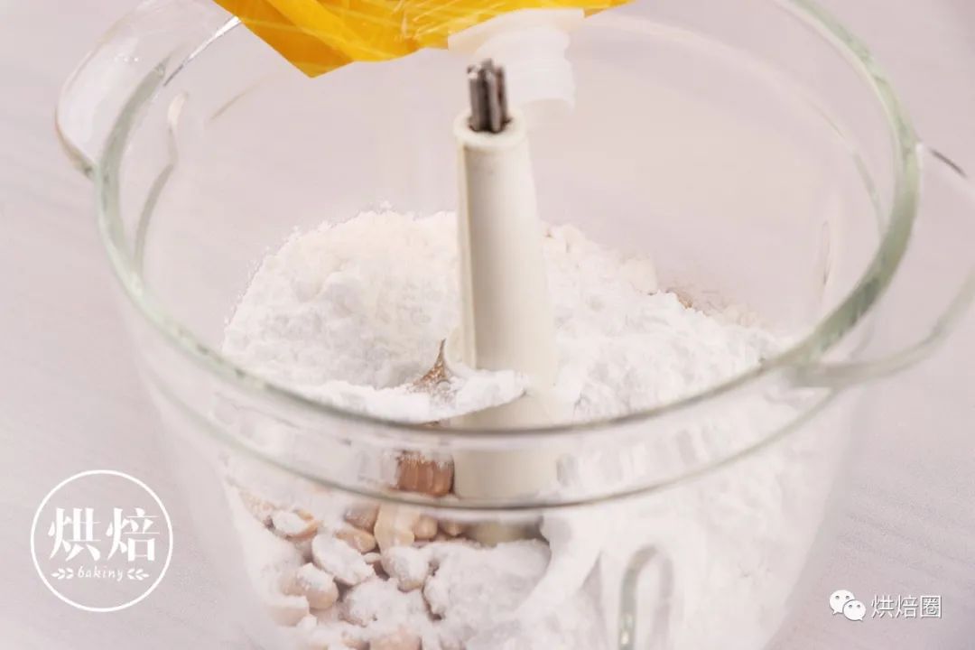 好酥啊 一碰就碎 夏季吃雪的感觉 入口即化花生酥糕