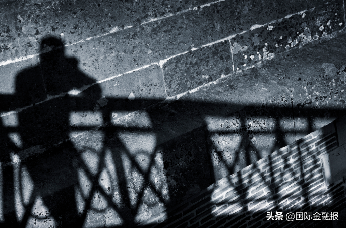 72岁外贸老人与“海”：“不确定”下的等待与希