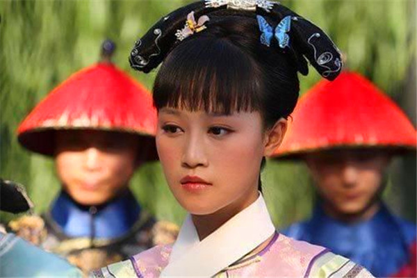 甄远道虽一生未曾纳妾，真爱却并不是甄母，看