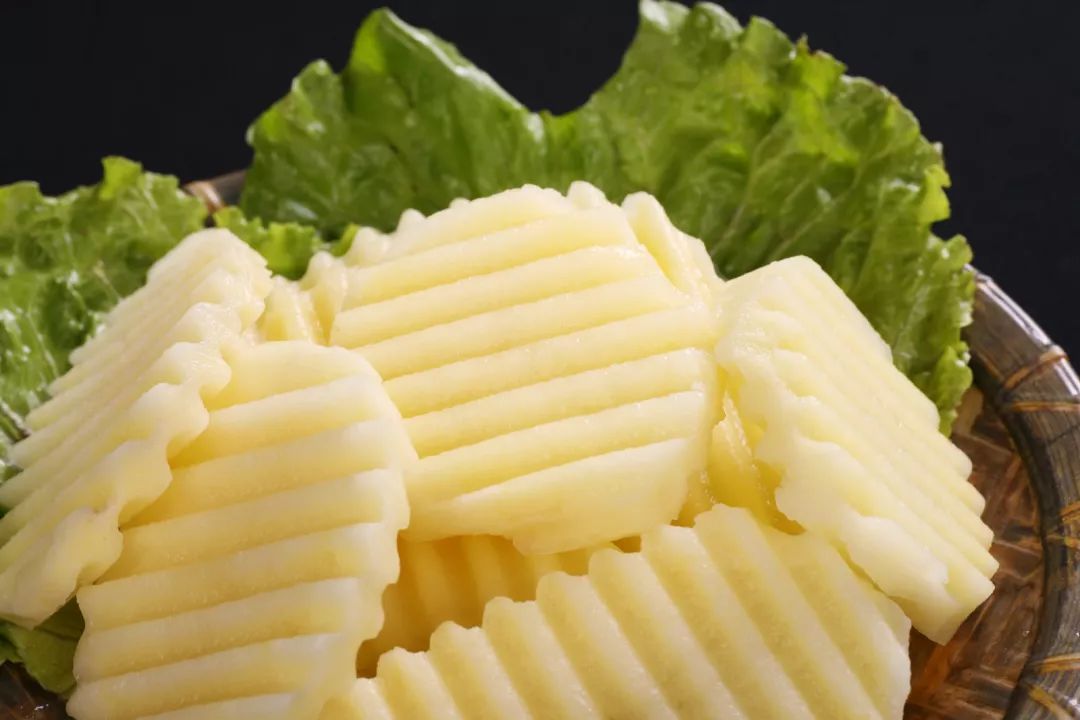 菜做咸了怎么办？大厨教你这几招，再也不踩雷了